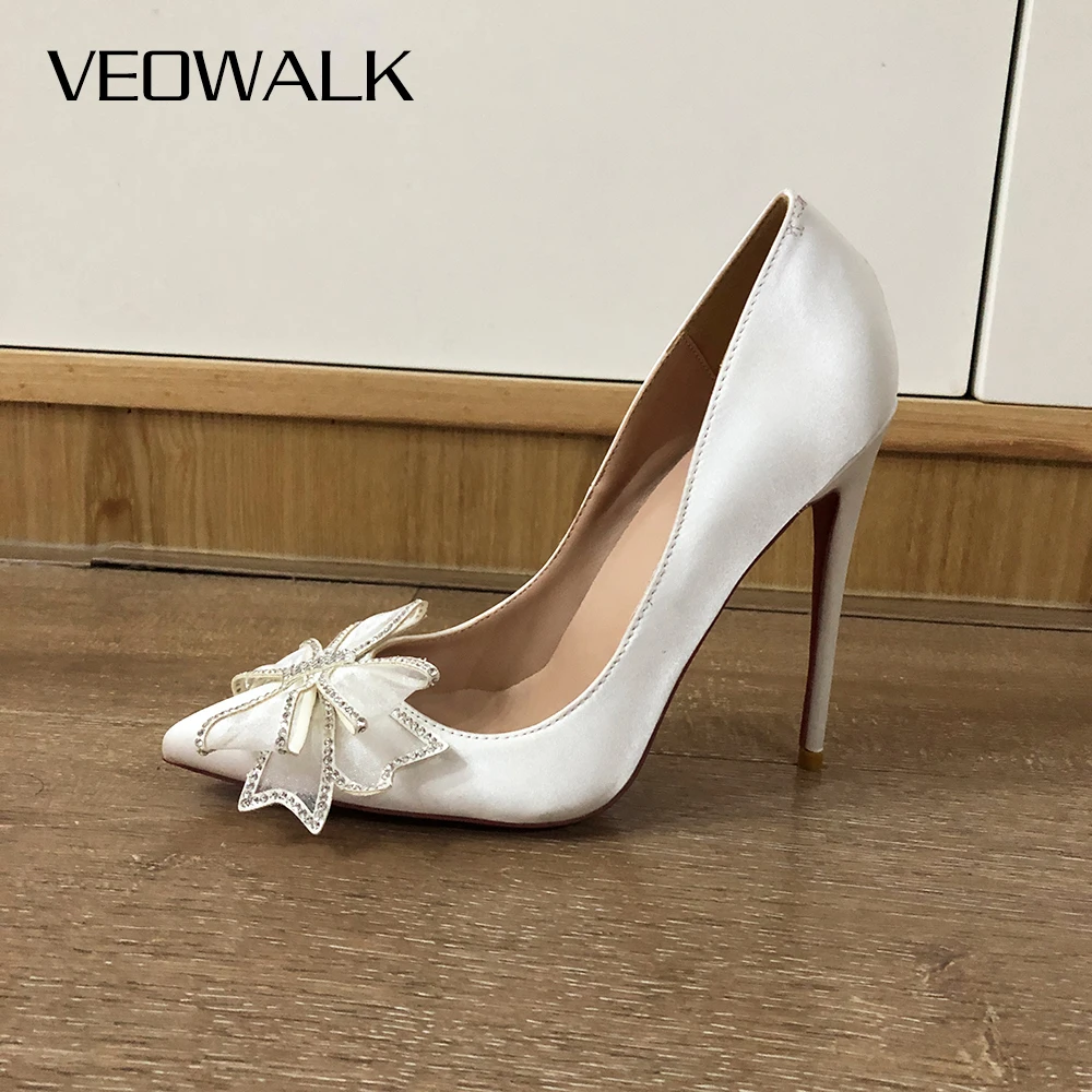 

Женские атласные туфли Veowalk, белые туфли-лодочки на шпильке с бантом-бабочкой и острым носком, элегантные дамские туфли без застежек на низком каблуке, свадебные классические туфли