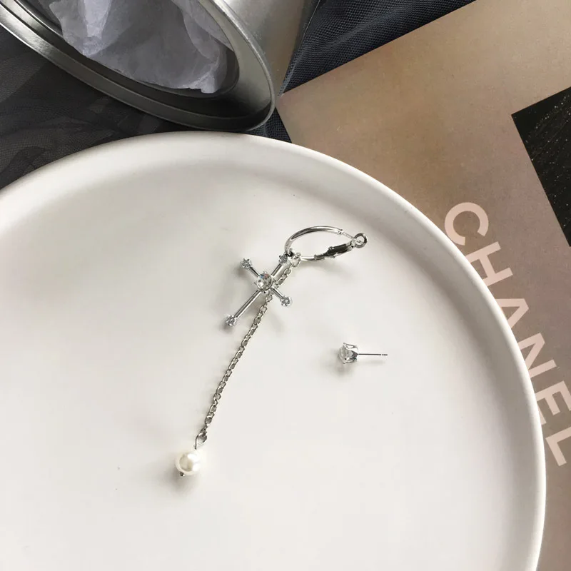 

New Asymmetrical Crystal Post Earrings Women Fashion Korean Pearl Cross Long Chain Earrings Personality Jewelry Earrings