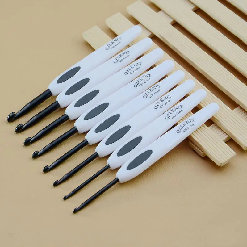 8 Pcs Knitting Loom Hook Tool Set Crochet Hooks Sewing Knitting Needles