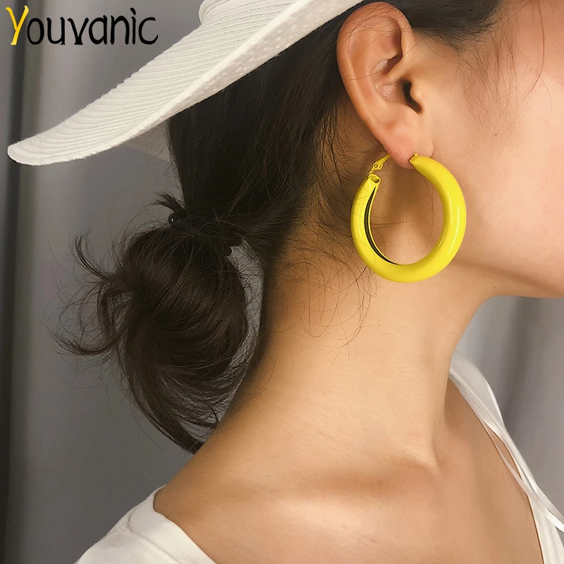 

Youvanic Metal Big Sweet Circle Hoop Earrings For Women Girl Punk Tube Statement Earring Female Fashion Ear Jewelry Bincos 1469