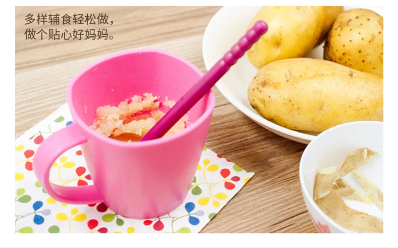NC Creative Multi-functional Juicer Cup Hot Sales Grind Mashed Fruit Manual Juicer(Random Color