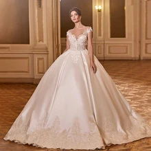 

Bridal gownLuxury Wedding Dress Elegant Multi-layer Lotus Leaf V-neck BeadinThree Quarter sleeveless custom madezipper formal