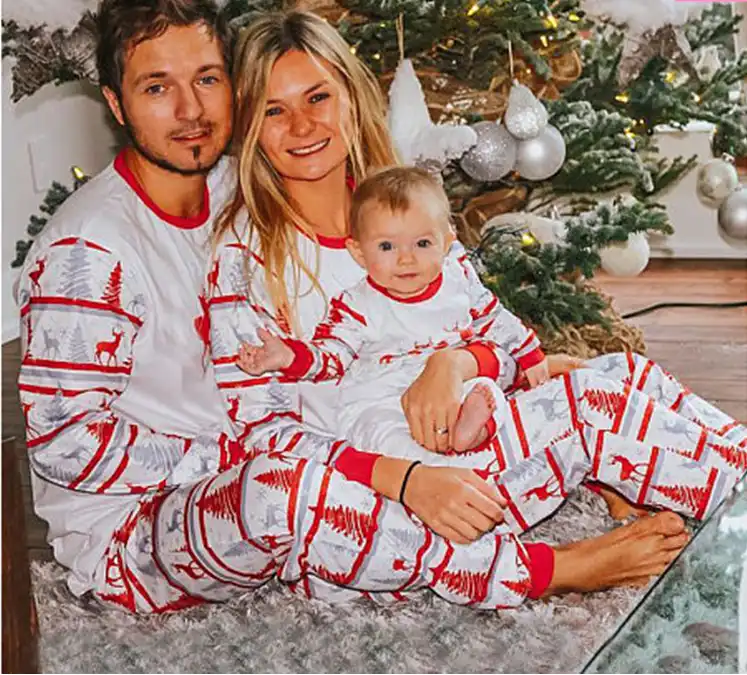 mom dad and baby christmas outfits