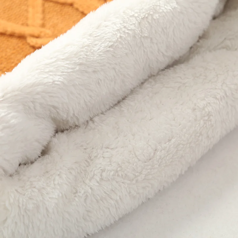 7684786761_1561037953