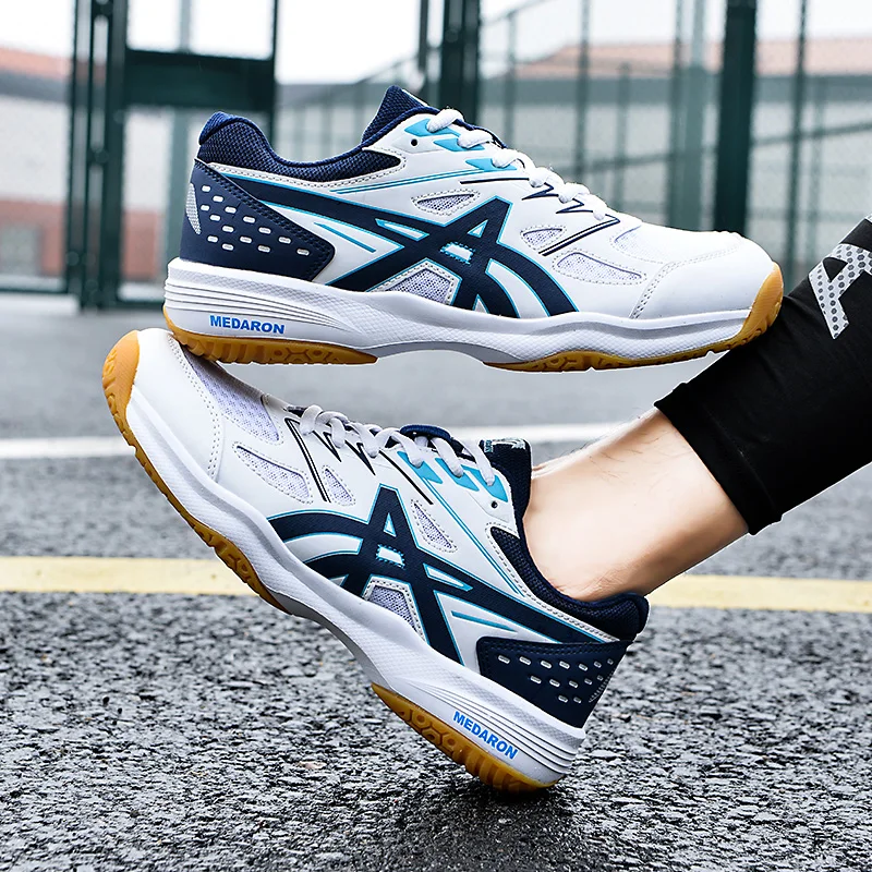 Hot Sale Professional Badminton Shoes 