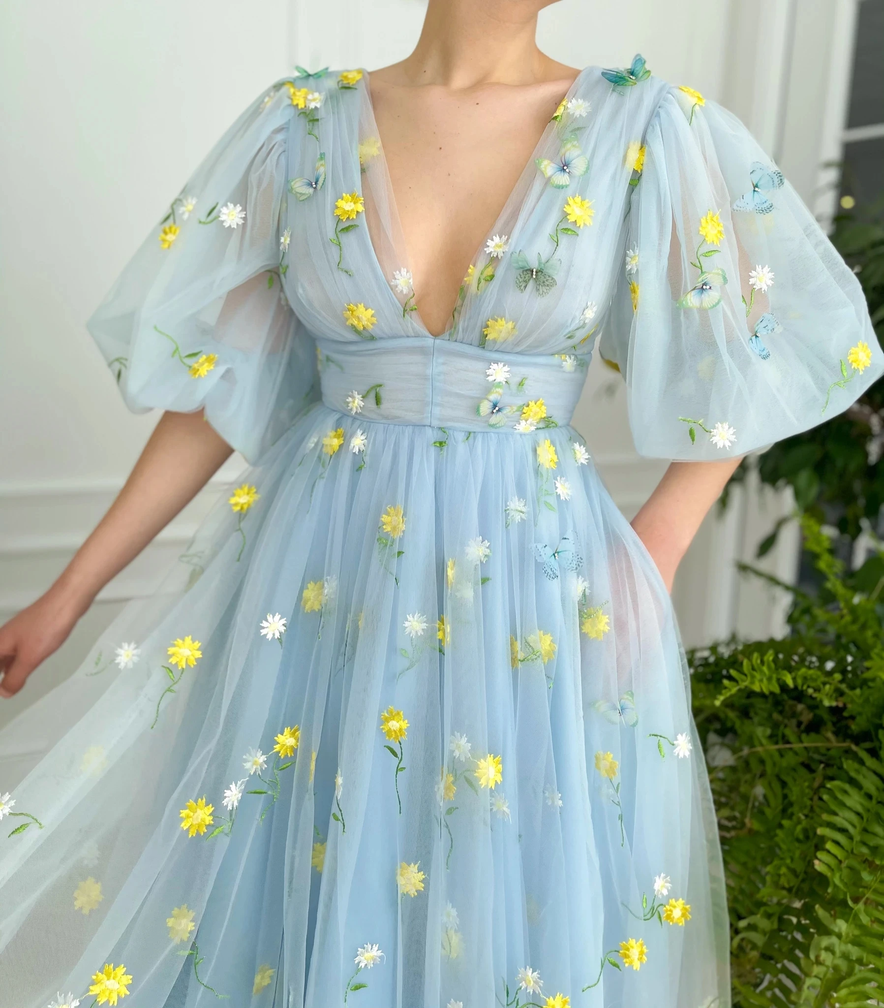 LORIE Deep V-Neck Blue Tulle Midi Prom Dresses Half Puff Sleeves Embroidered Lace Prom Gowns Tea-Length Wedding Party Dresses