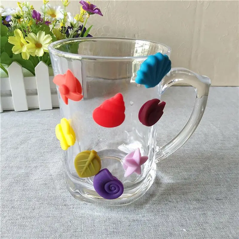 8pcs/set Mini Cute Wine Glass Charms Silicone Assorted Types Wine Glass Marker Tag Bar Accessories