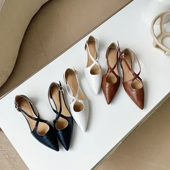 

2020 Summer Sandals Flats Pointed Toe Hollow Design Cross Strap Flats Shoes Woman Shallow Soft Work Shoes Loafers Fashion Sandal
