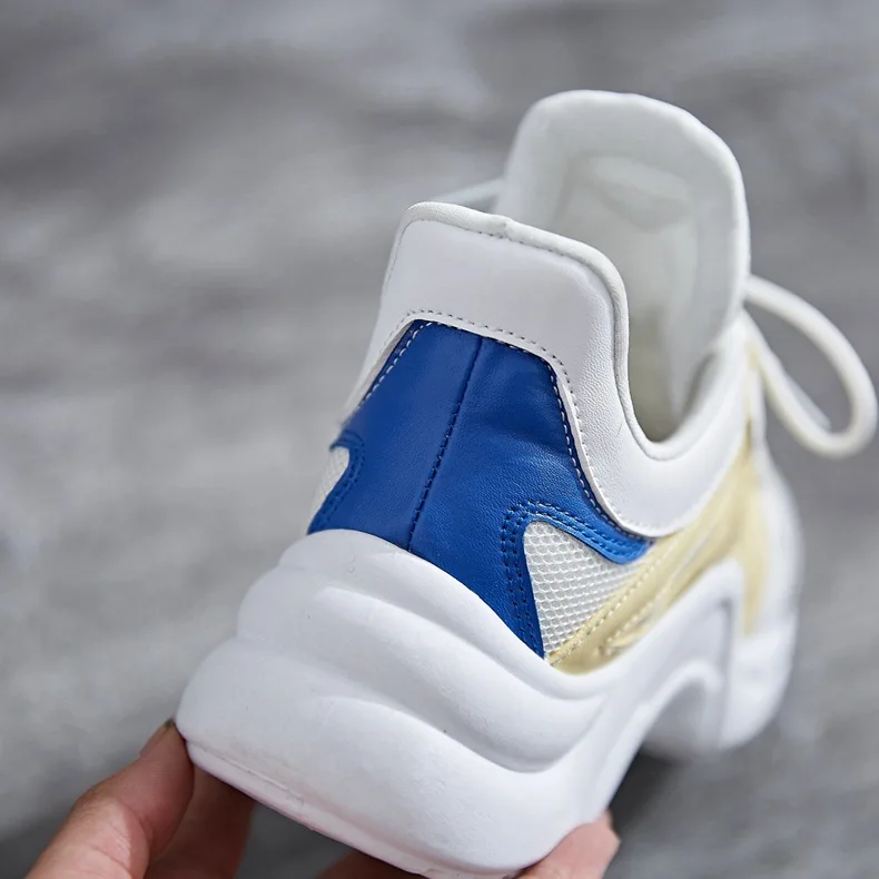 Women's Fantastic Breathable Mesh Casual Shoes Details Back