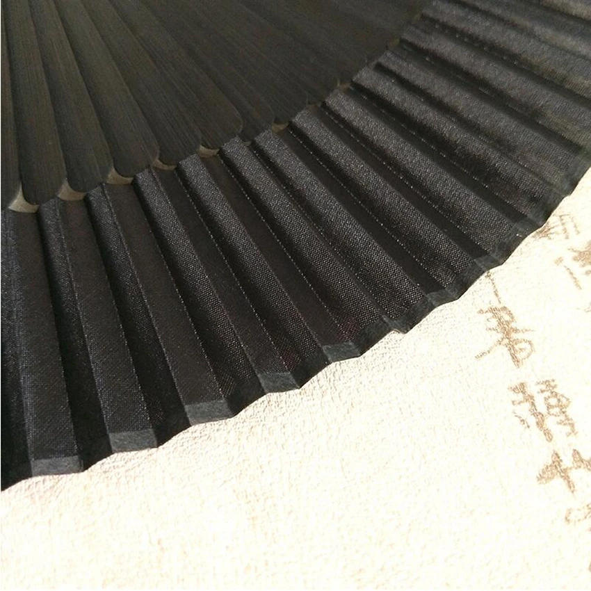 black hand fan04