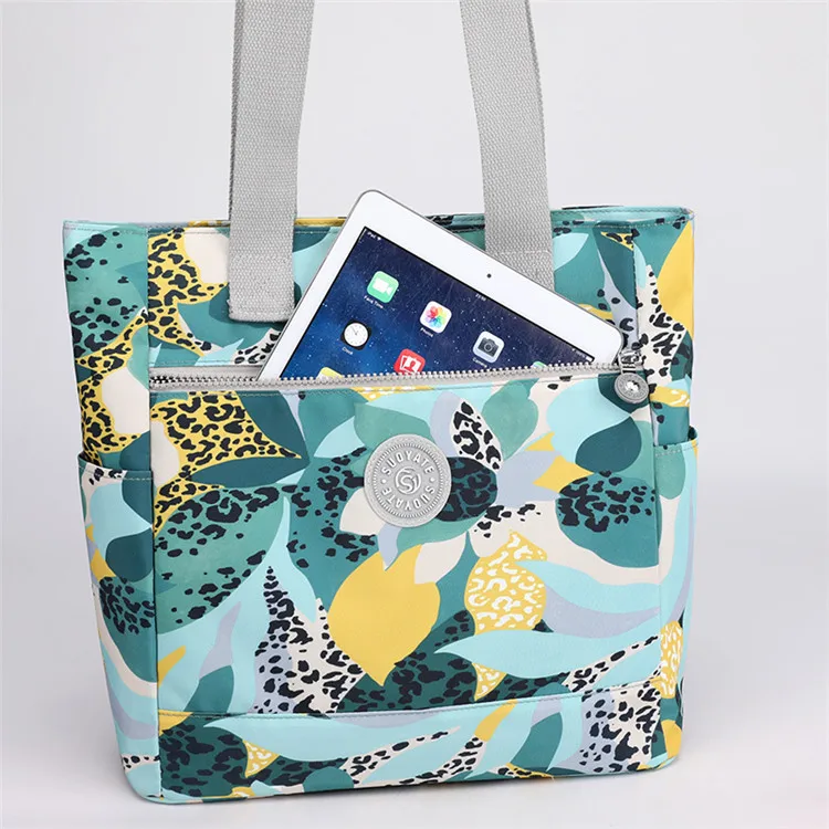 2021 New Nylon Large Capacity Summer Ladies Beach Shoulder Bag Woman Designer Handbags Youth Ladies Bags Tote Ladies Casual Bag