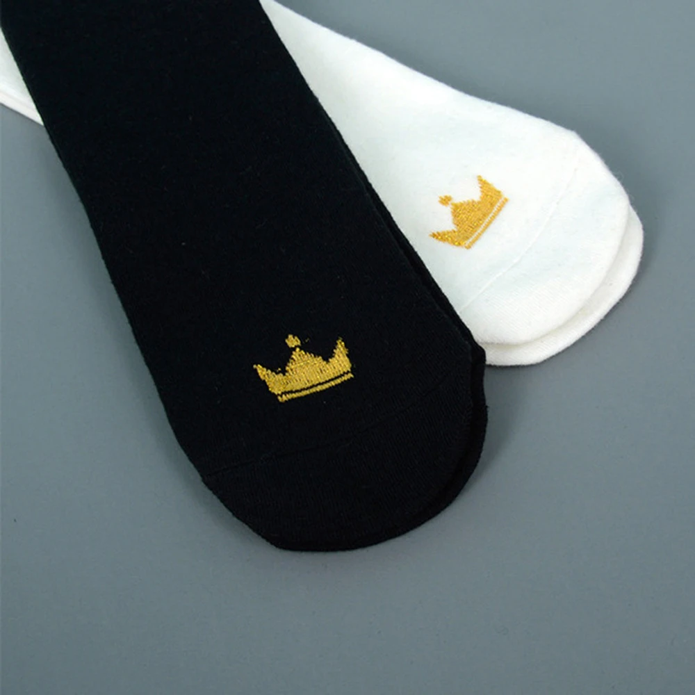 Осенние детские гольфы с принтом Короны детские милые модные длинные хлопковые носки принцессы детские черно-белые носки с принтом для маленьких девочек