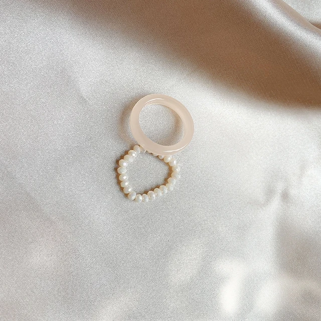 Simple Colorful Transparent Resin Acrylic Rings Set Candy Color Beads Chic Spring Rings for Women Picnic Party Jewelry Gifts pink