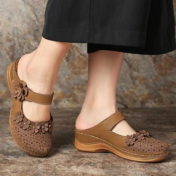 

Personality Women Flat Sandals Flower Round Toe Ladies Shoes Plus Size Super Soft Female Buckle Slippers Hollow Out Retro Casual