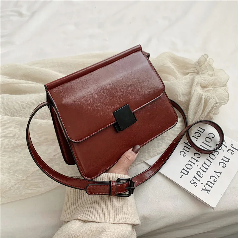 

Simple small bag female 2020 spring new retro small square bag Korean lock fashion soft face women's messenger shoulder bag