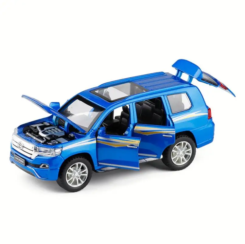1:32 Toyota overbearing сплав оттяните назад внедорожная модель автомобиля, высокое моделирование 6 дверей открытый звук и свет модель автомобиля