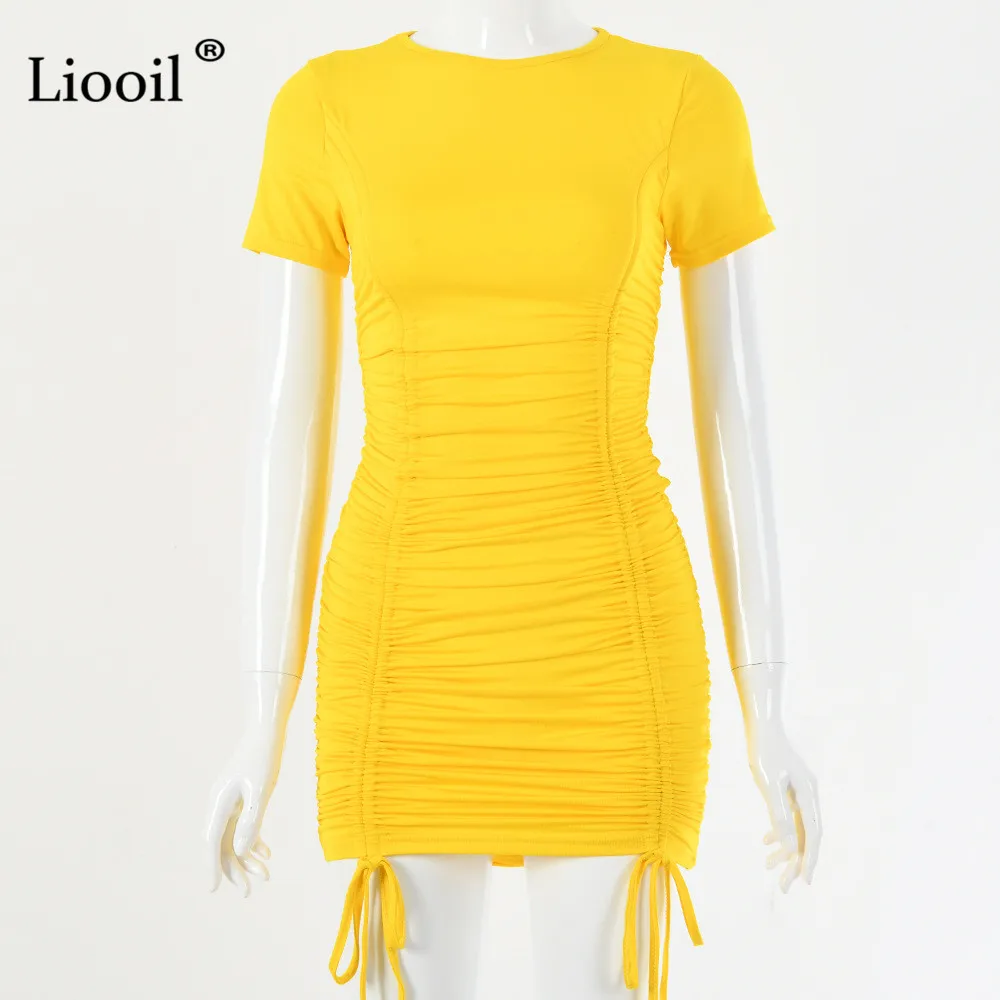 Liooil Sexy Ruched Bodycon Mini Dress 2020 Short Sleeve O Neck Black White Bandage Tight Fitted Dresses Woman Party Night Club