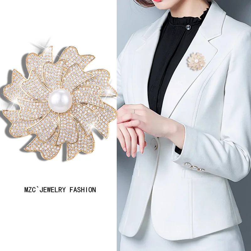 

New Products Top Grade Luxury Copper Zircon Brooch Natural Freshwater Pearls Flower Corsage Anti-Exposure Brooch Clothing