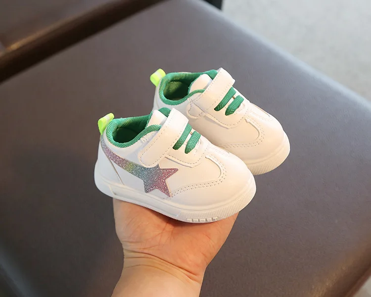 13060942438_1180858448