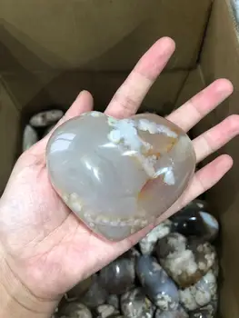 

1pcs Natural Cherry agate Crystal Quartz Heart Carving Colorful Heart Love Stone As Gifts for Home Decoration