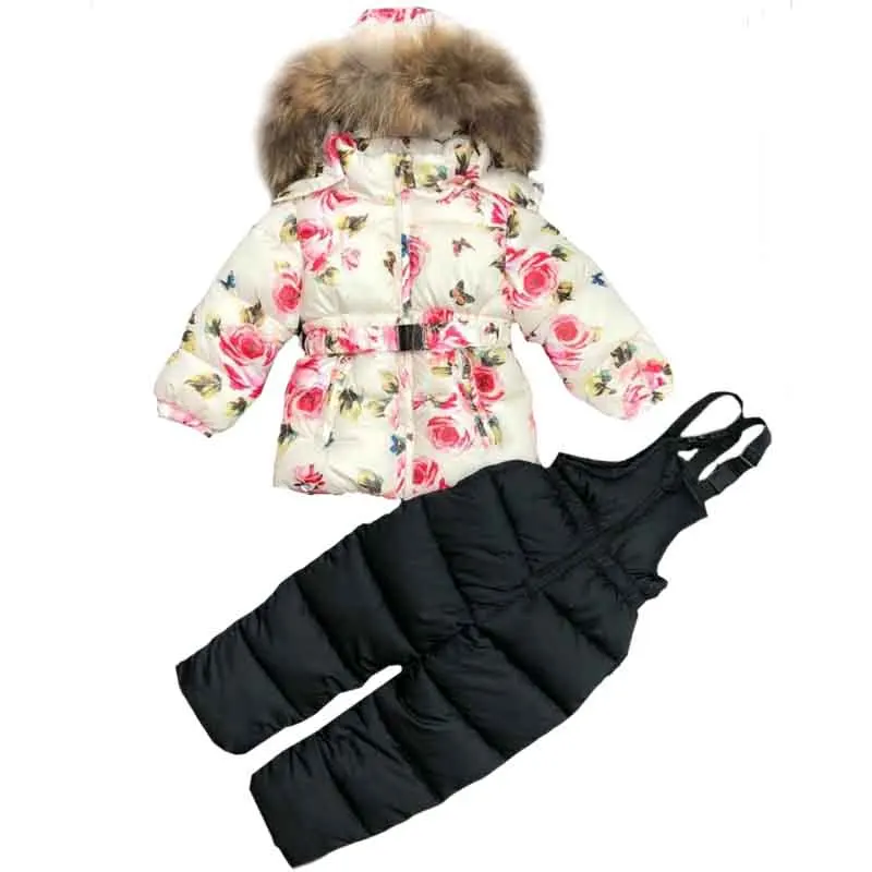 3-7T Winter Kleding Set voor Meisjes Bloemen Down Jas + Overalls Suits Warm Winddicht Snowsuit Vlinder Peuter kinderen Skipak 3-7T Winter Kleding Set voor Meisjes Bloemen Down Jas + Overalls Suits Warm Winddicht Snowsuit Vlinder Peuter kinderen Skipak