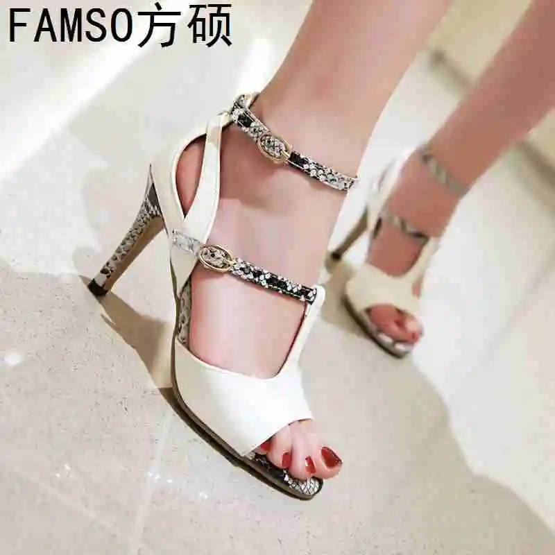 

FAMSO 2019 New Arrival Women Sandals Shoes Large Size 34-43 Peep toe Platforms Pumps Designer Sexy Party Gladiator Sandals Prom