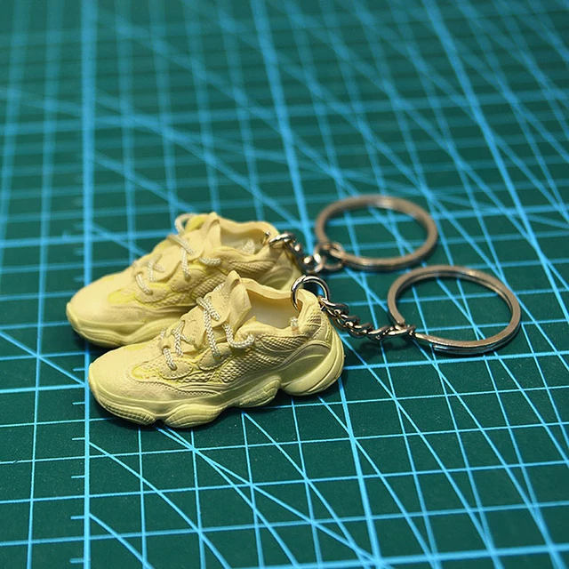 Mini Sneakers Keychain Gift Box 3D Shoes Model Bags Backpacks Decorative Ornaments Car Door Key Chain Surprise Gift For Lover Metal ring A