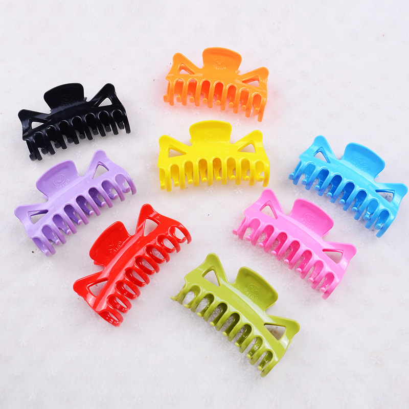 large 9cm senior 1Pcs Women Hair Clip Plastic senior Hairpins Solid Black Hair Crab Claws Girls Make Washing Accessories