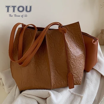 

TTOU Fashion Retro Large Capacity Tote Bags Women 3 Colors Pendant Shopping Bag Ladies Leisure Daily Solid Shoulder Bag 2019