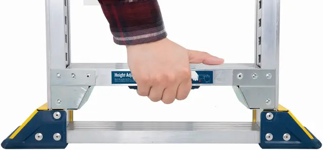 안전하고 편리한 Werner 알루미늄 작업 플랫폼으로 높이 요구 작업 정복