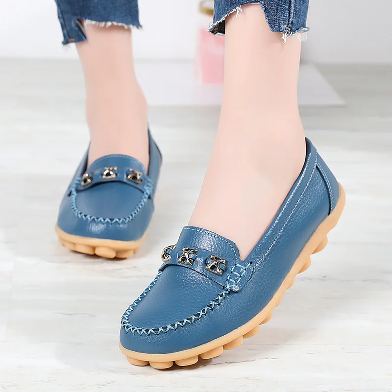 Women Flats Summer Women Leather Footwear Shoes Female Casual Loafers Low Heels Slip On Shoes mother single shoes Plus Size