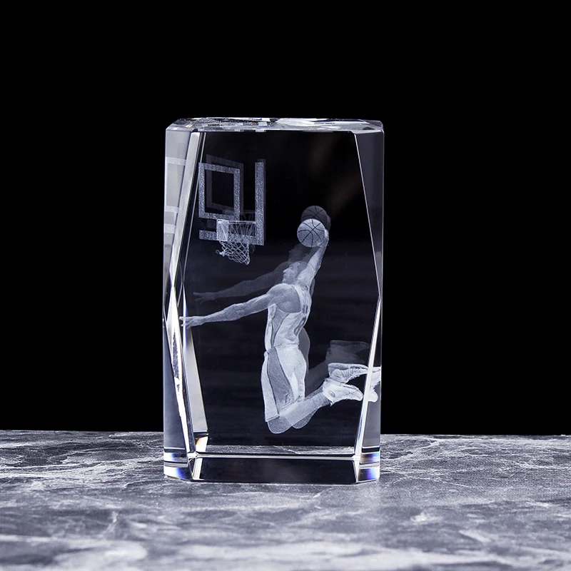 Mamba Never Out Crystal 3D Kobe Bryant Figurines Statue Laser Engraving Cube Boyfreind Birthday Commemoration Gifts 2
