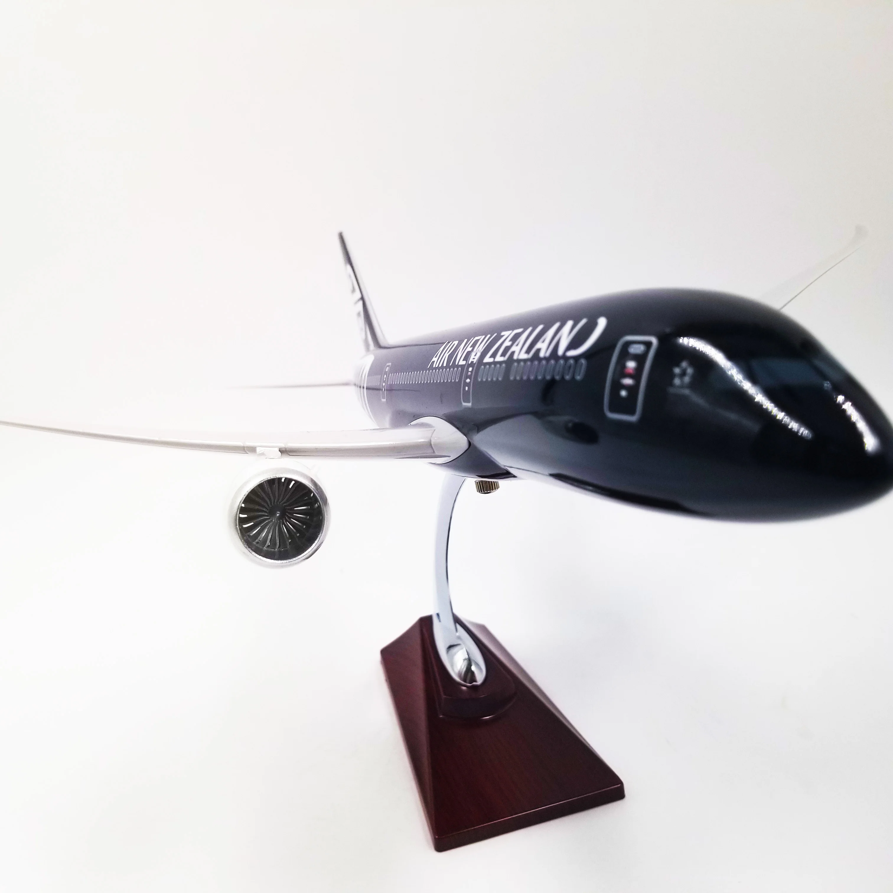 1/145 43 см самолет Boeing B787 Dreamliner самолет черный Новая Зеландия авиалиний модель с базой литой под давлением пластиковая модель самолёта из смолы
