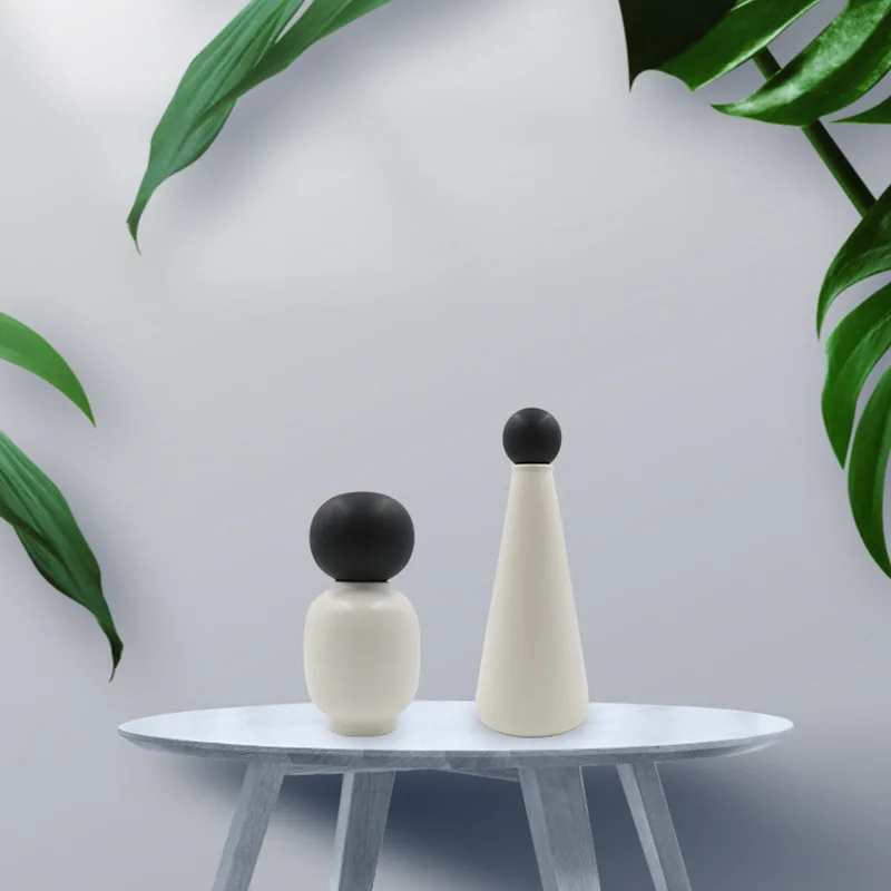 

Geometry Matte Black and White Ceramics Vase Simplicity Art Living Room Study Ornaments Crafts Home Decoration Accessories