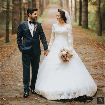 

Elegant white lace A-Line Long Sleeves Wedding Dresses vintage Appliques Beaded Sweep Train Bridal Gowns Custom Made bride dress
