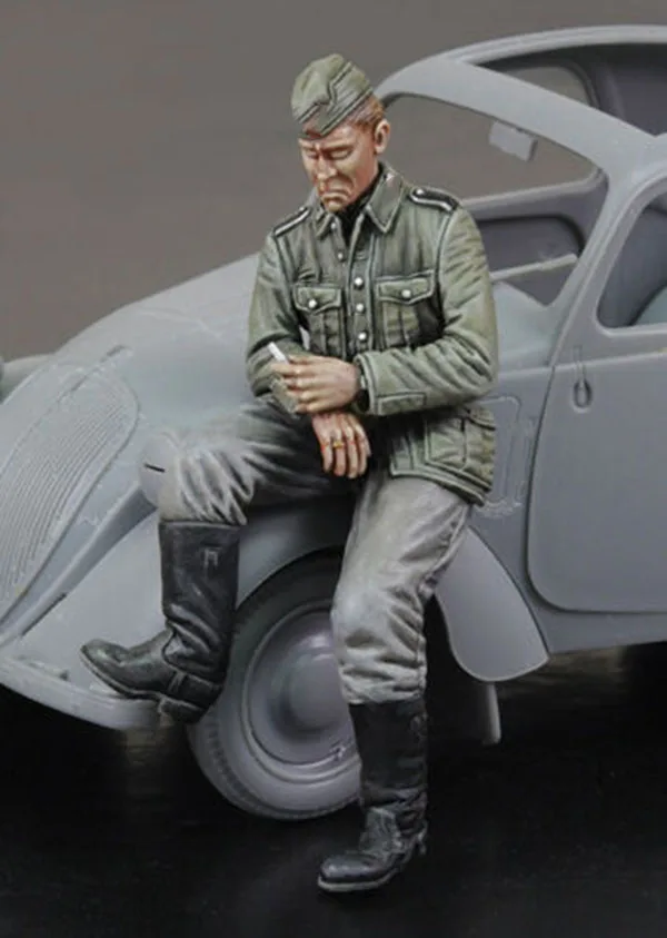 1/35 Набор для моделирования из смолы драйвер фигуры |