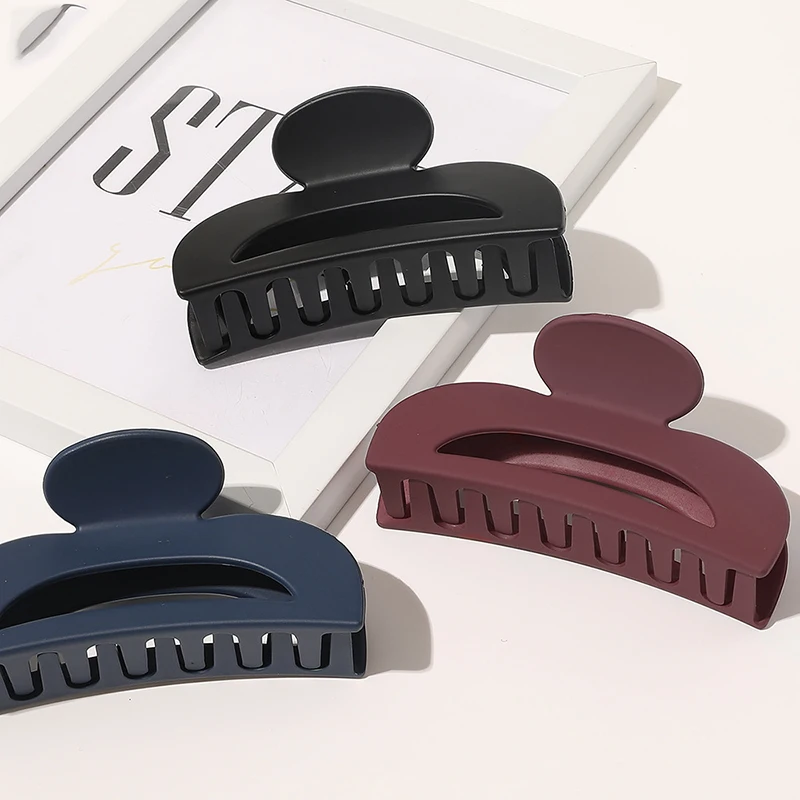 

Girls Hollow Geometric Matte Acetate Acrylic Hair Clips Girls Hairpins Crab Claws Clamp Hair Accessories for Women