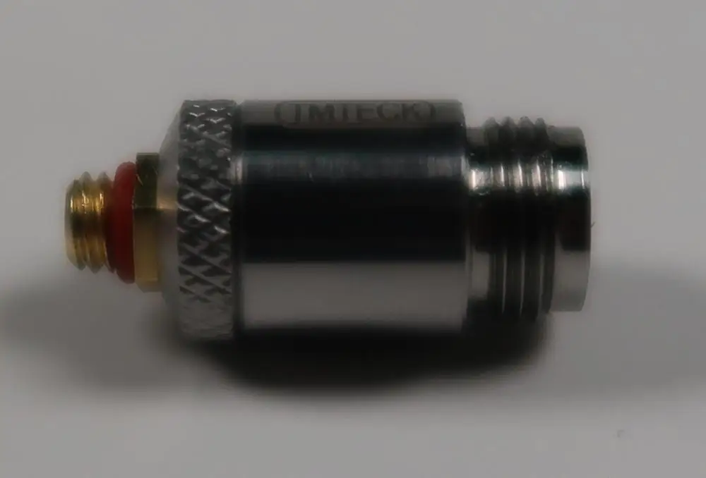 Ввинчиваемый клиновый ультразвуковой преобразователь с угловым лучом и