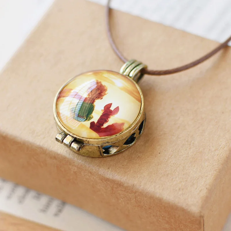 Ожерелье с кулоном в виде сказочного принца и лисы, фотографии ароматерапевтического масла, коробка для ожерелья