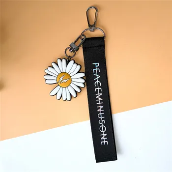 

Popular G-Dragon Daisy Pendant Laser Printing PEACEMINUSONE Key Chain Keyring Lanyard Phone Strip Strap Fans Collection
