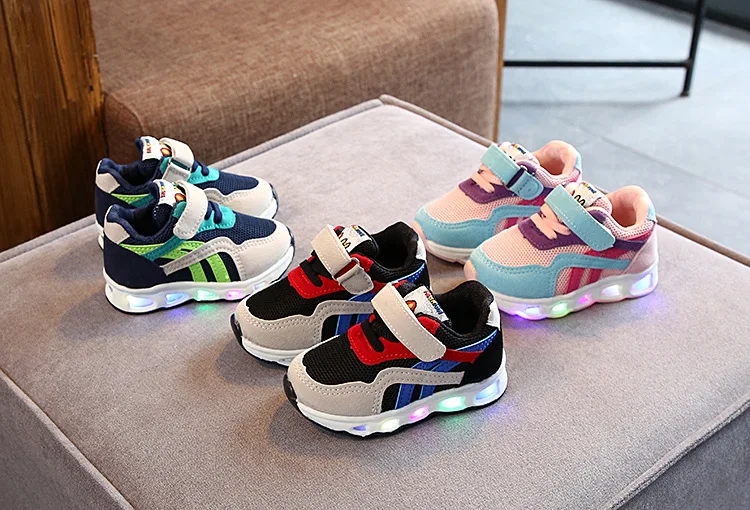 Boys Girls Luminous Sole Glowing Sneakers Shoes