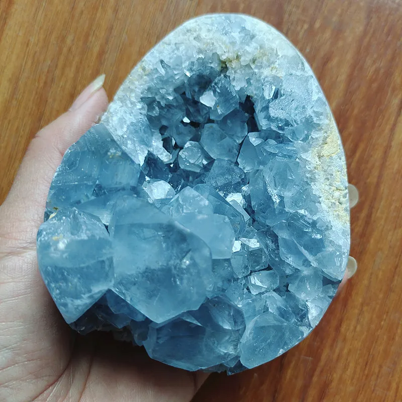 100% натуральный селестин пустотелый хрустальный шар. Образец открытых