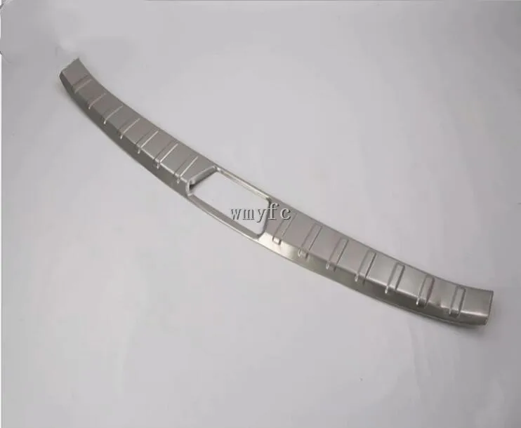 internal silver 1pcs Защитная пластина заднего бампера из нержавеющей стали, обшивка хвоста для Subaru Forester, Стайлинг автомобиля - Цвет: internal silver 1pcs
