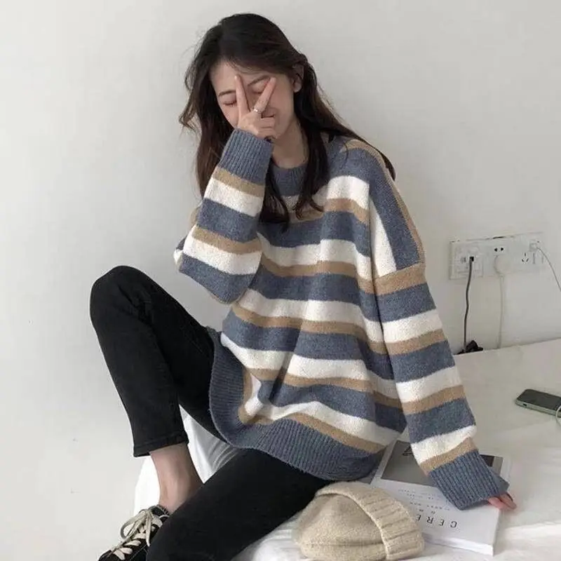 

Autumn and winter new languid color contrast striped sweater for female students