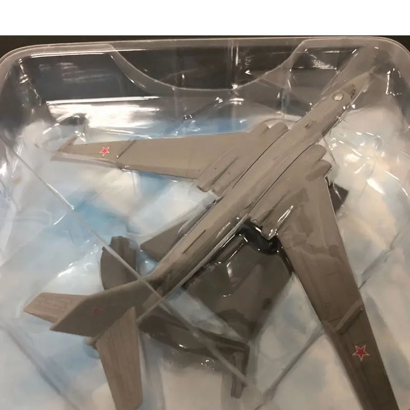 Russia M-4 Bison Strategic Bomber (7)