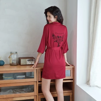 

Caiyier Summer 2020 Wedding Bride Bridesmaid Robe Flower Unicorn Silk Bathrobe Gown Nightgown Comfort Fresh Style Sexy Nightwear