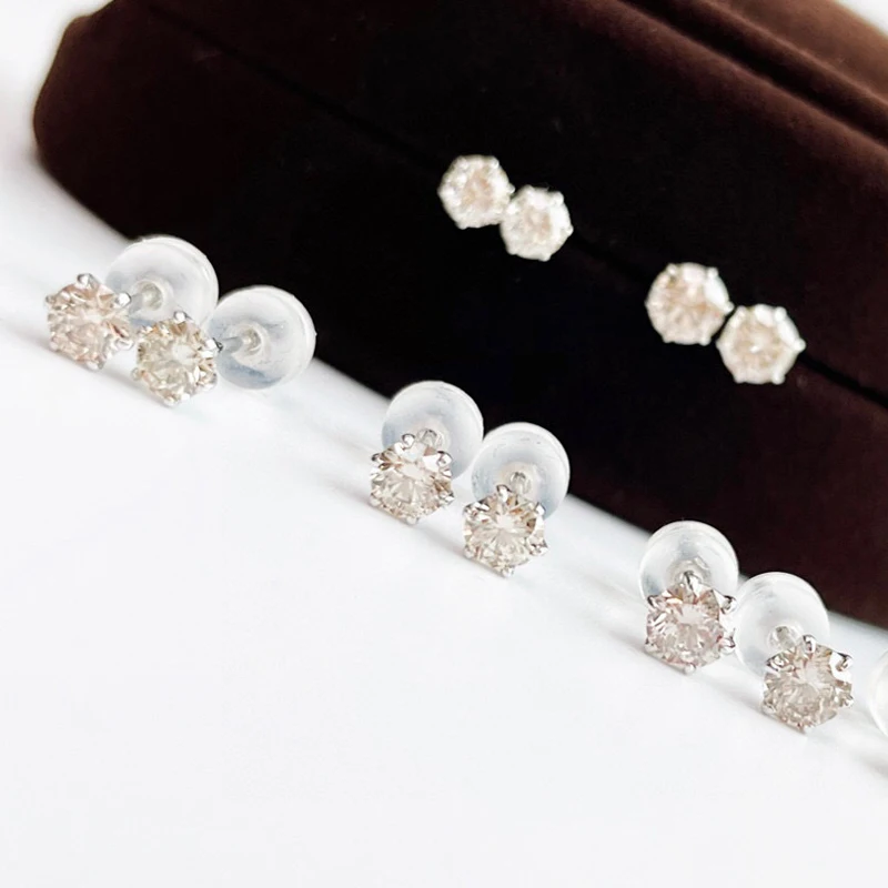 Aazuo 100% 18K White Gold Real Diamond 0.40-0.60ct Classic Stud Earring For Woman Wedding Engagement Party