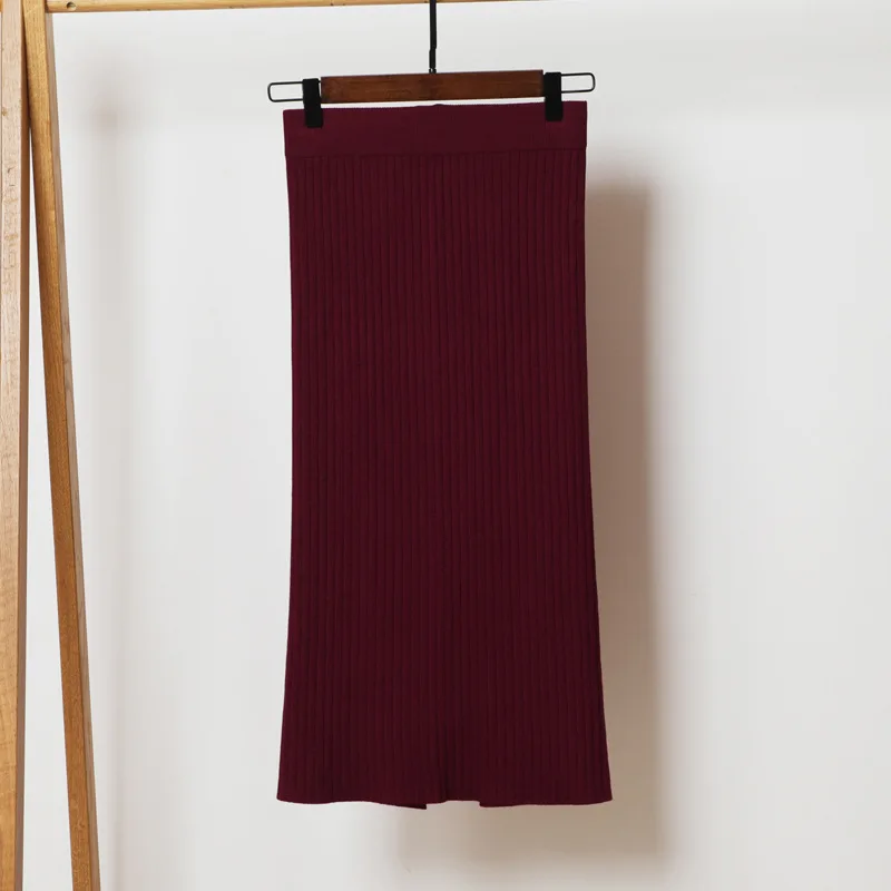 HLBCBG эластичная лента женские юбки осень зима теплая трикотажная прямая юбка ребристая средней длины юбка черная - Цвет: Wine