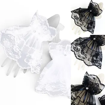 

Lace Fashion Short Wrist Sleeves Classic Black SunScreen Fashion Hollow Wrist Cuffs Bracelets Women Bowknot Fingerless Gloves