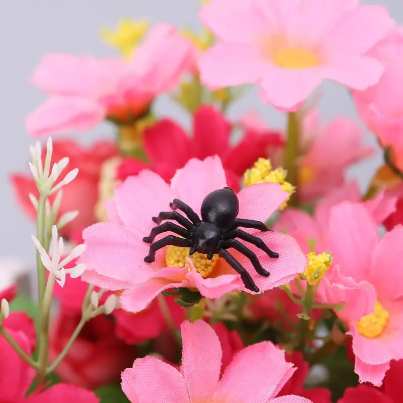 50Pcs Small Black Plastic Fake Spider Toys Funny Joke Prank Props Halloween Decor Indoor Outdoor 090B | Игрушки и хобби